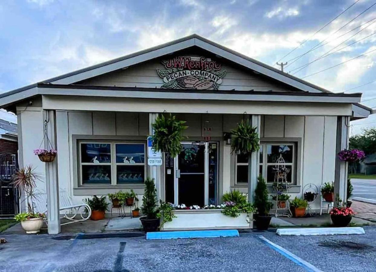 Walk To Downtown Seafood Market Bay Views Pensacola Luaran gambar