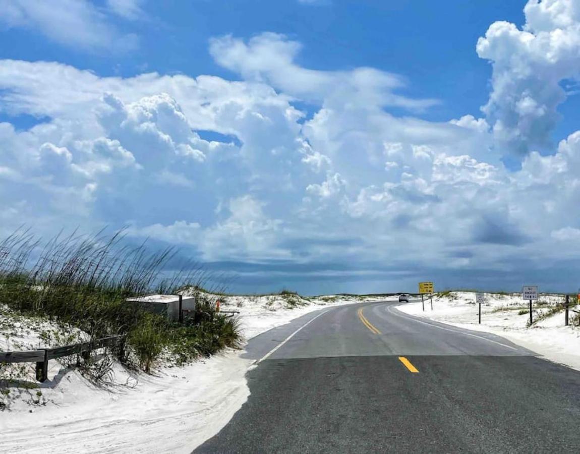 Walk To Downtown Seafood Market Bay Views Pensacola Luaran gambar